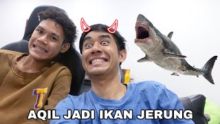 GANAS WOI IKAN JERUNG 😱 SHARK BITE ROBLOX 😂 [upl. by Odo]