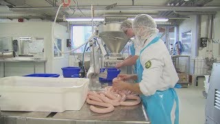 La fabrication de la saucisse de veau ABERTS [upl. by Kauffmann426]