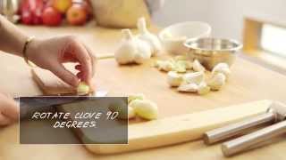 How to Peel and Mince Garlic [upl. by Raouf]