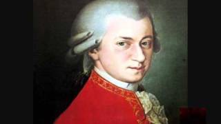 Wolfgang Amadeus Mozart  Menuetto [upl. by Mehetabel]