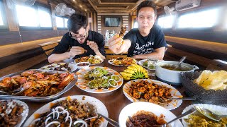 God’s Own Country SOUTH INDIAN SEAFOOD on Houseboat  Backwaters  Kerala India [upl. by Dino]