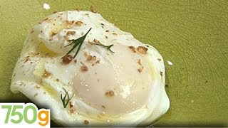 Réaliser un oeuf poché  750g [upl. by Alvie]