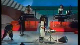 Sheila E  The Glamorous Life Live 1985 [upl. by Rogergcam]