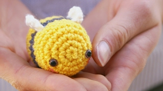 Tutoriel Amigurumi Abeille  super easy fr [upl. by Llenrrad523]