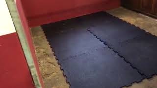 Tapis caoutchouc pour boxes chevaux 0235905417 [upl. by Cyler]