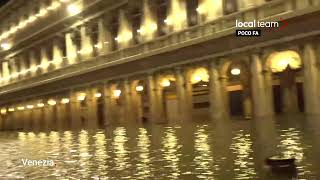 LIVE Acqua alta storica a Venezia diretta video [upl. by Rhiana]