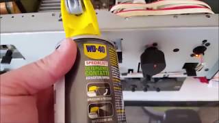 Puliamo i contatti con Wd40 Specialist [upl. by Drofniw367]